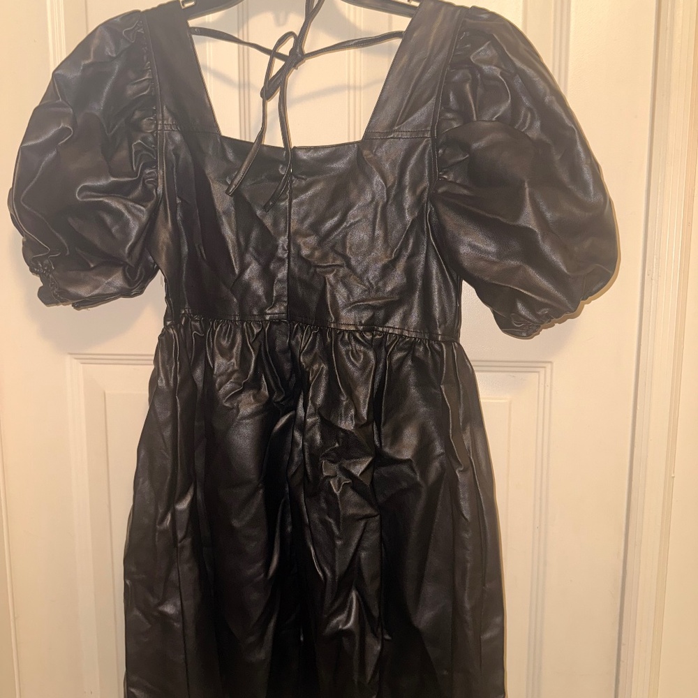 Leather mini